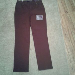 Gloria Vanderbilt Sweet Burgundy Amanda Jean sz.8P